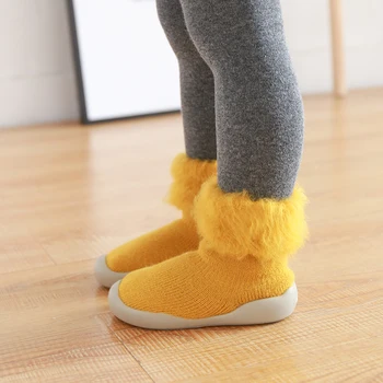 Нови есенно-зимни изолирана с кадифени чорапи за новородено, нескользящая обувки за деца, детски обувки гумени подметки