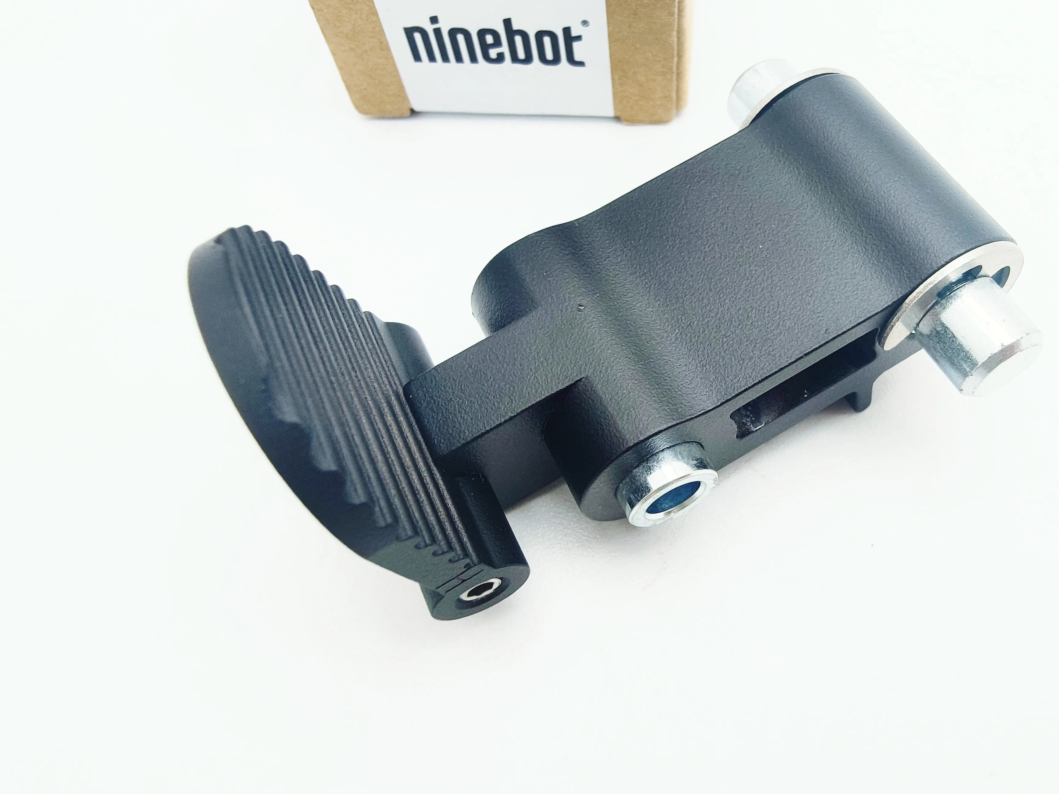 Оригинален Сгъваем за Ninebot ES1 ES2 ES3 ES4 Аксесоари за Електрически Скутер Сгъваема Закопчалка Заключване Гаечен Ключ Ключалката Механизъм на резервни Части За Ремонт на